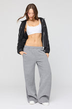 Pantalon d'entraînement à jambe large et taille basse en molleton de luxe