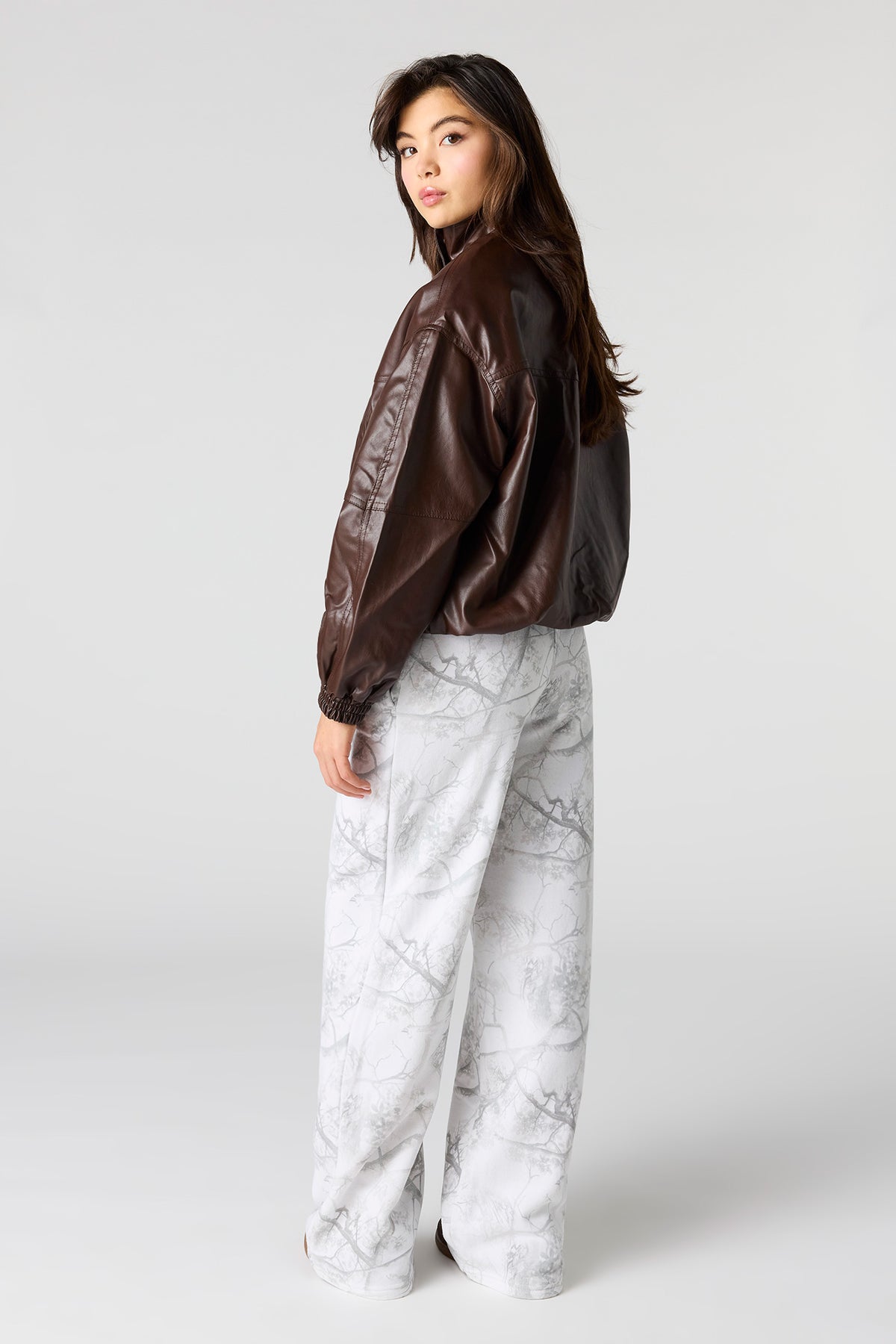 Alt View 3. Fleece Low Rise Baggy Sweatpant - Grey Blue