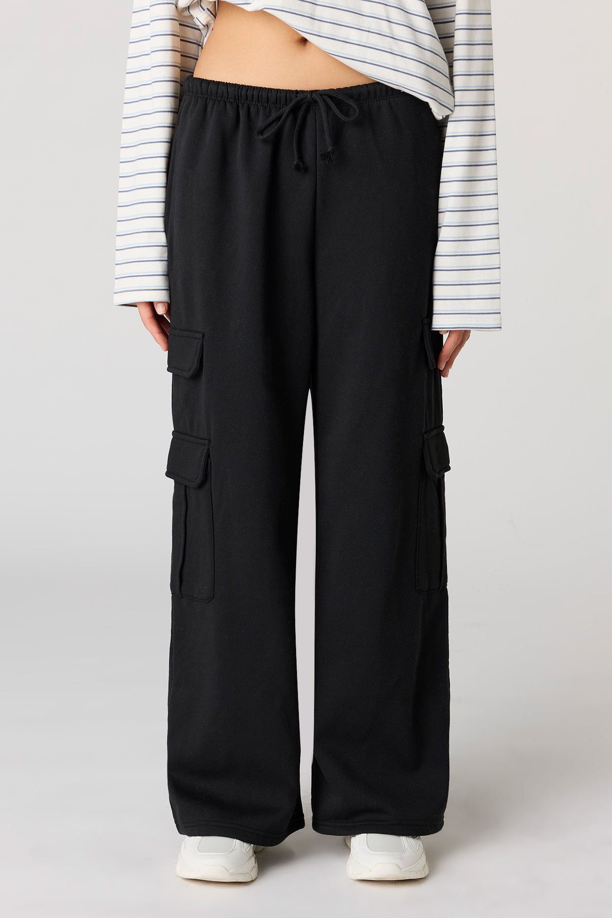 Alt View 5. Fleece Low Rise Baggy Cargo Sweatpant - Oatmeal