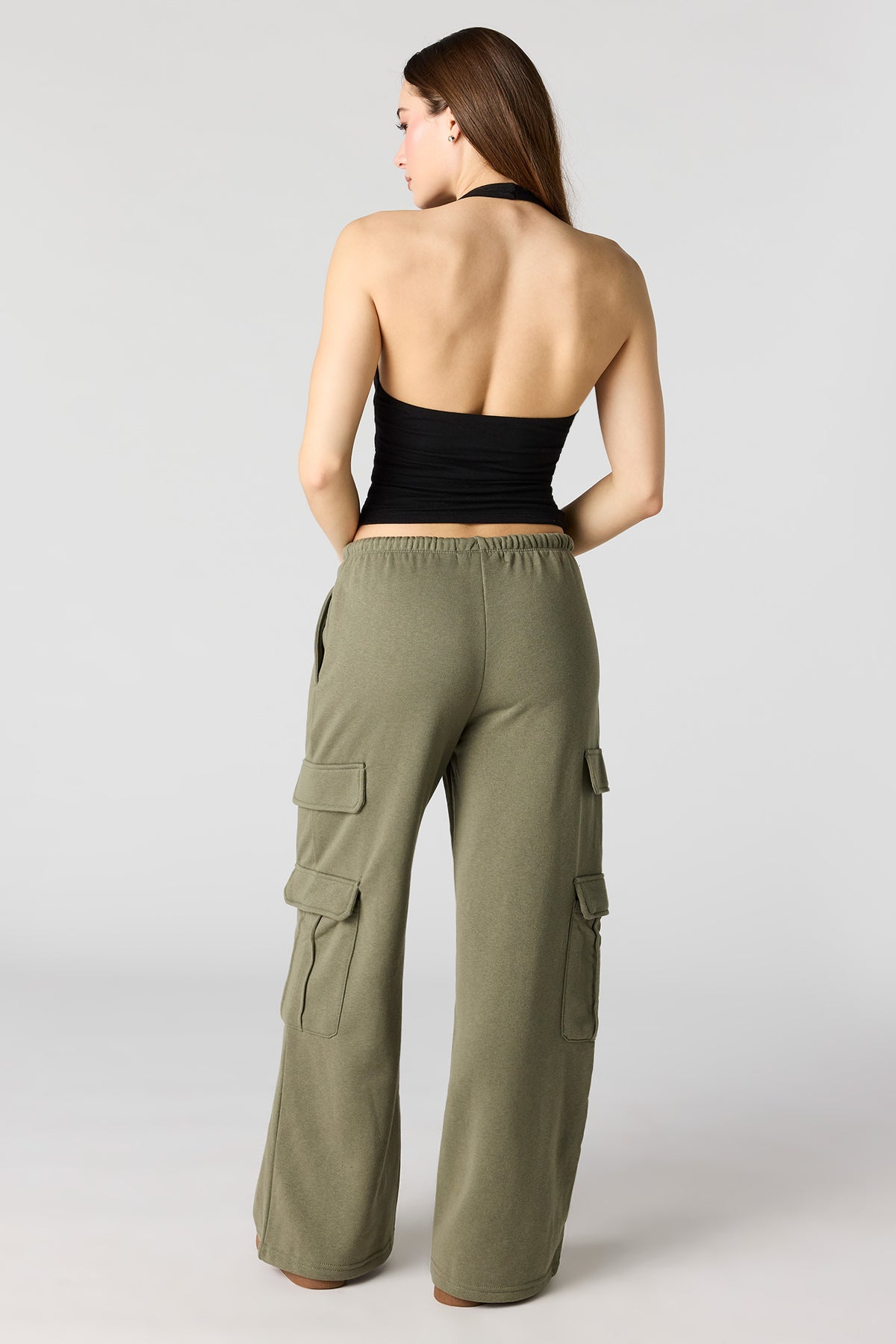 Alt View 3. Fleece Low Rise Baggy Cargo Sweatpant - Dark Green