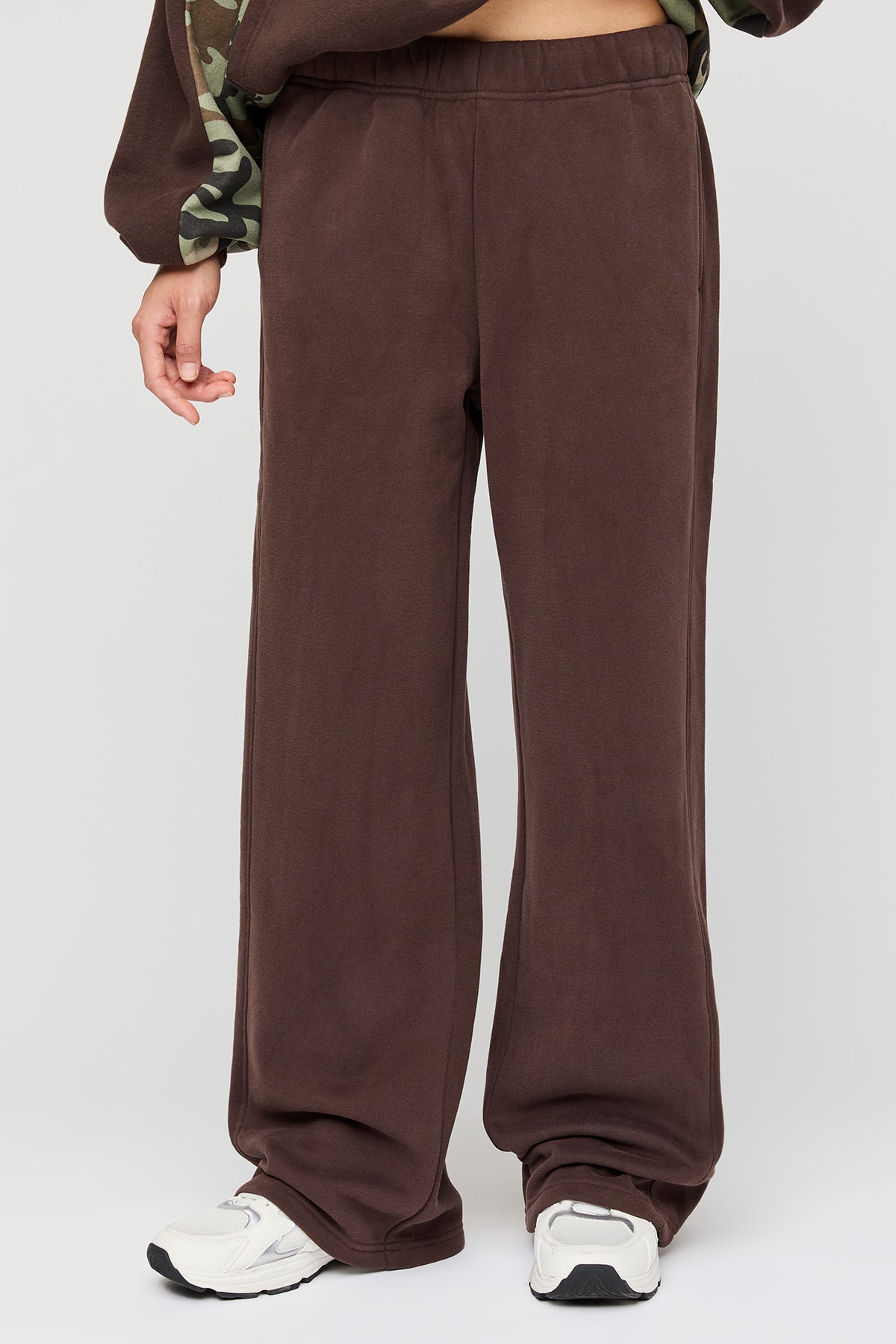 Vue alternative 2. Pantalon d'entraînement à jambe droite en molleton de luxe