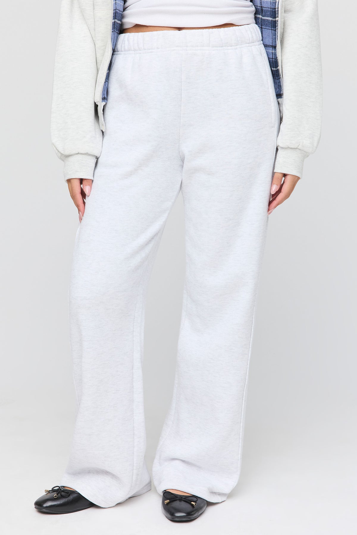 Vue alternative 2. Pantalon d'entraînement à jambe droite en molleton de luxe