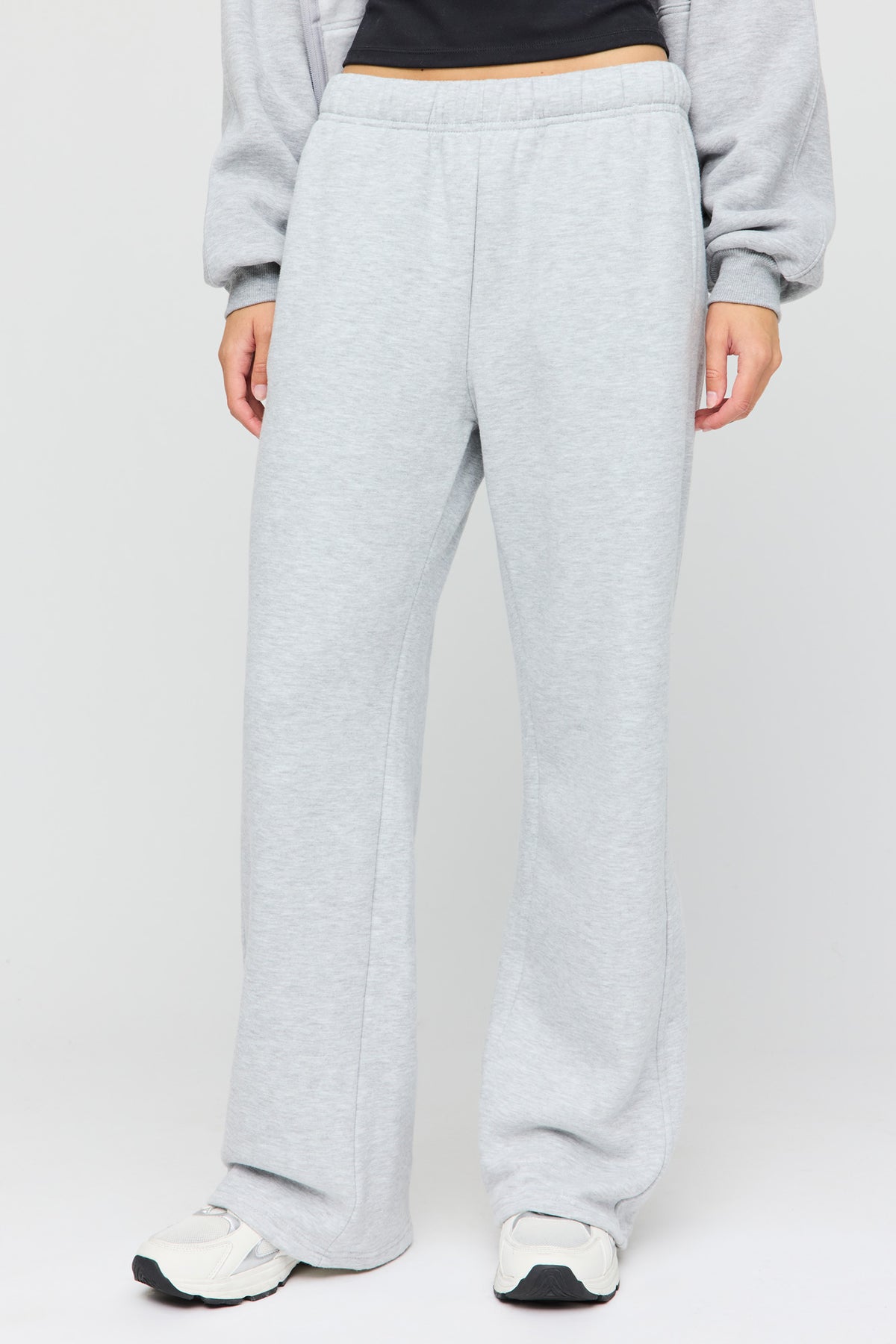 Vue alternative 2. Pantalon d'entraînement à jambe droite en molleton de luxe