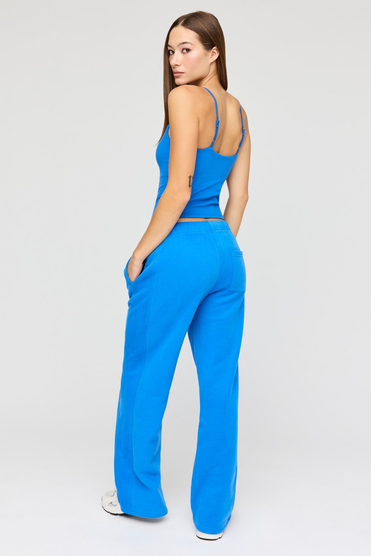 Vue alternative 3. Pantalon d'entraînement à jambe droite en molleton de luxe