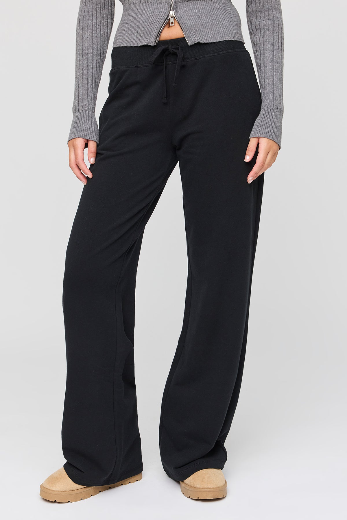 Vue alternative 2. Pantalon d'entraînement à jambe large en tissu bouclé