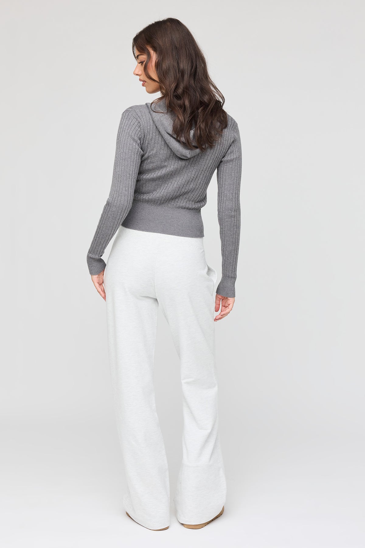 Vue alternative 3. Pantalon d'entraînement à jambe large en tissu bouclé