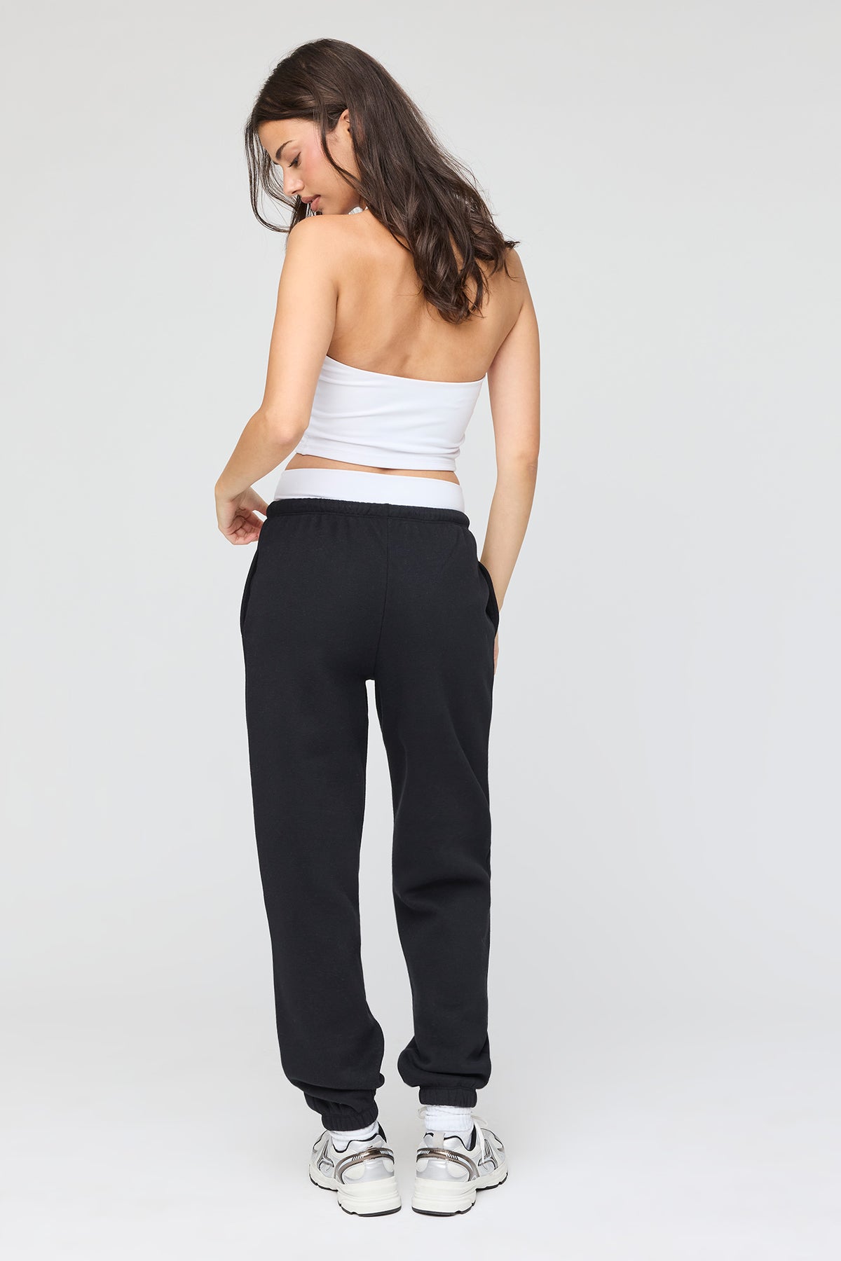 Alt View 3. Luxe Fleece Low-Rise Jogger - Black