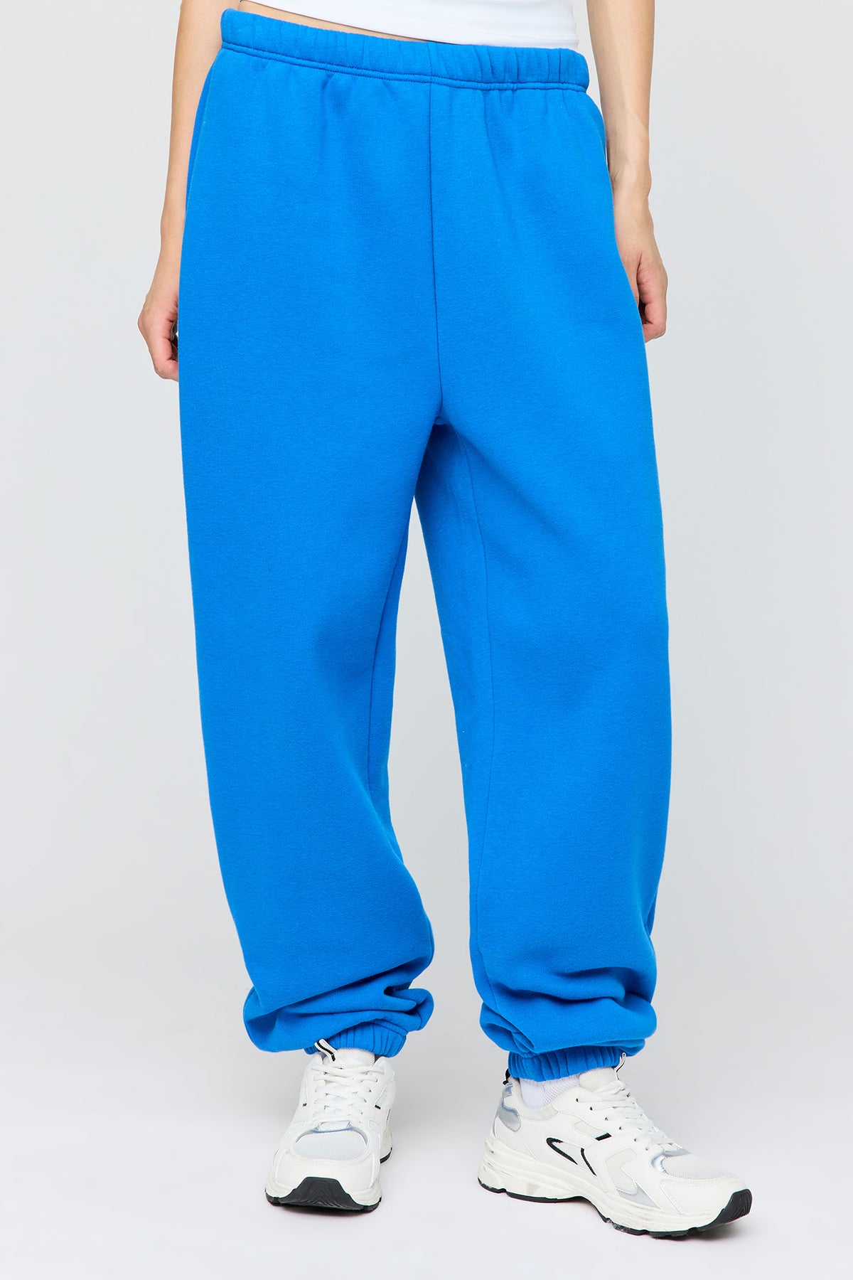Vue alternative 2. Jogger de coupe garçonne en molleton de luxe