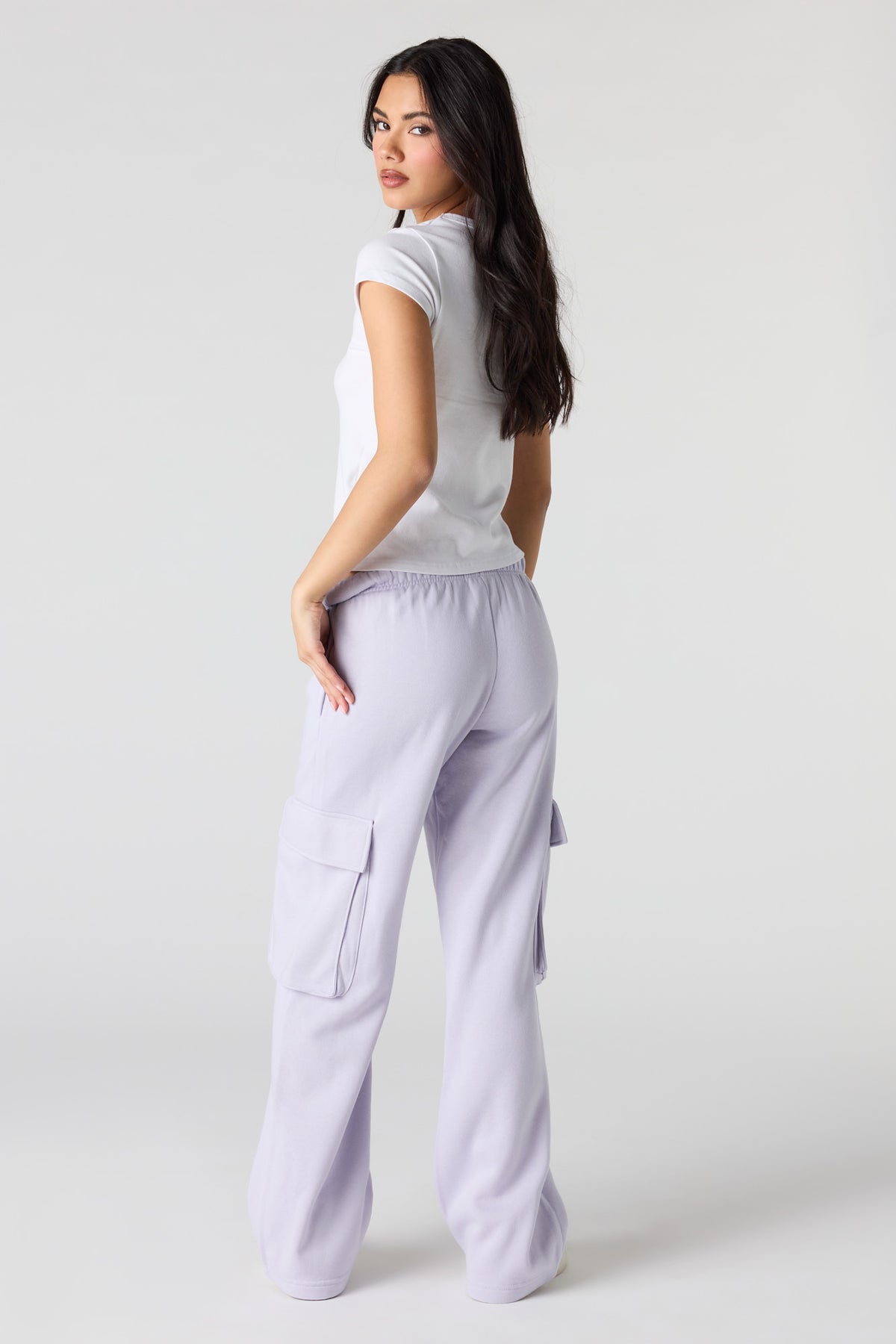 Vue alternative 15. Pantalon d'entraînement cargo à jambe large en molleton