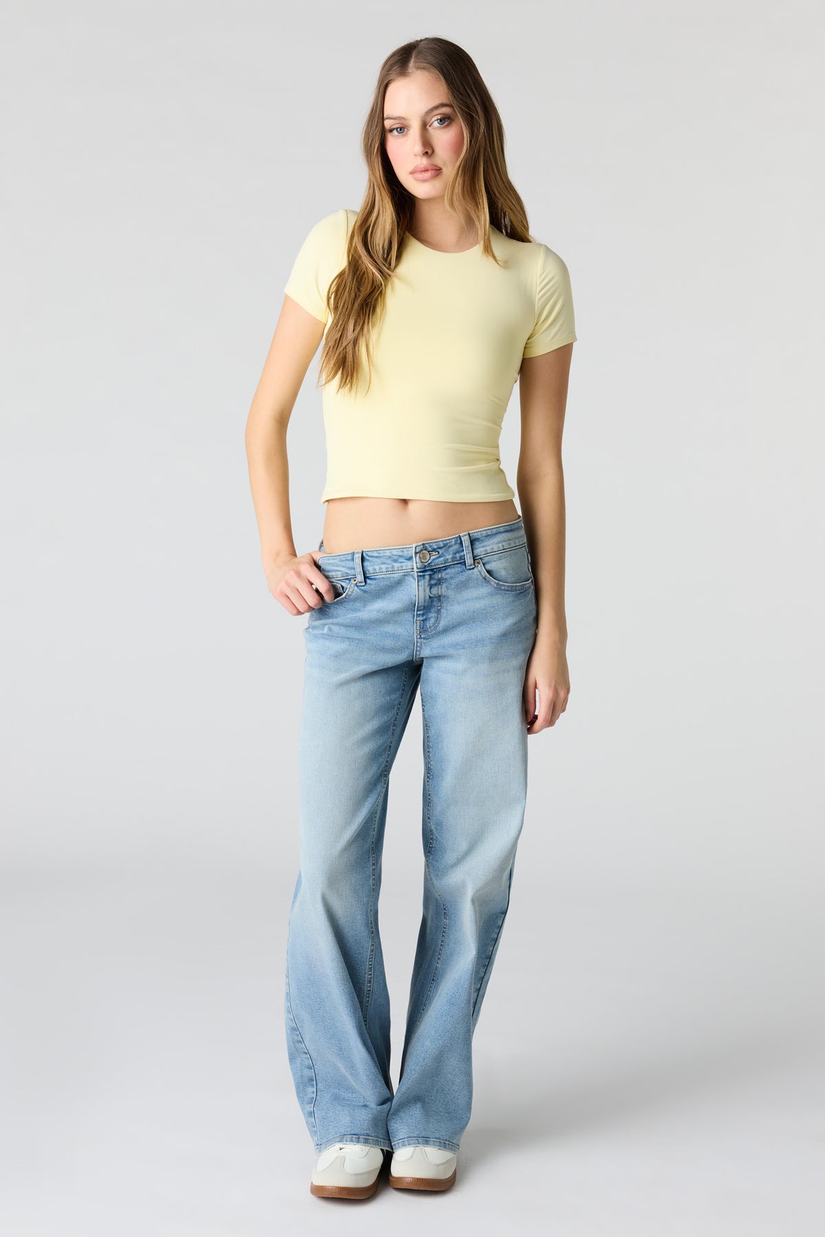 Alt View 15. Contour Crew Neck T-Shirt - White