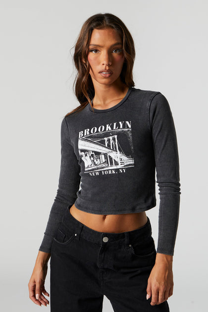 Brooklyn Graphic Cropped Sleeve Top