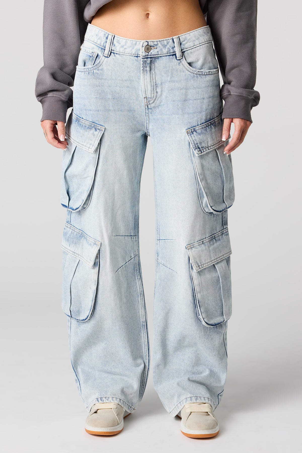 Vue alternative 2. Jean cargo en denim