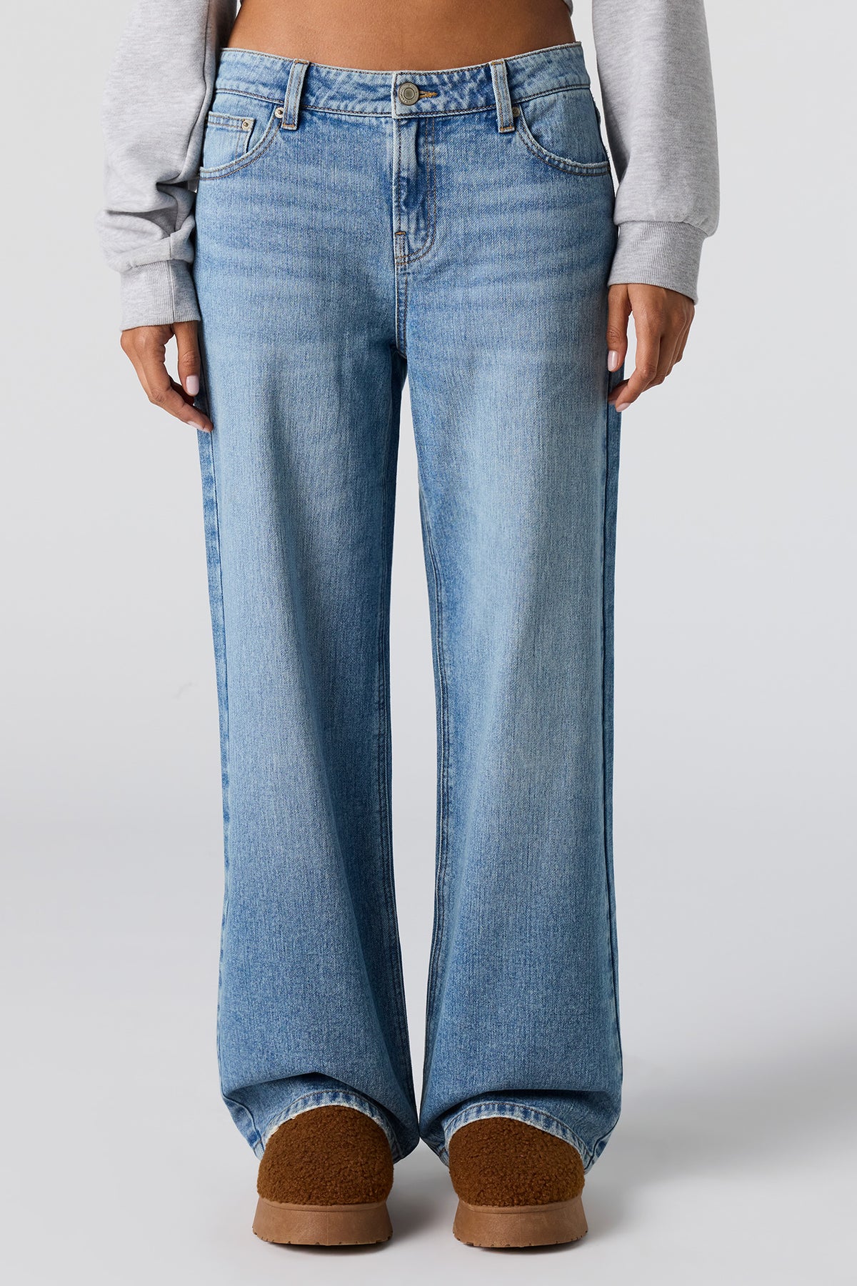 Alt View 3. Embroidered Low Rise Baggy Jean - Medium Blue