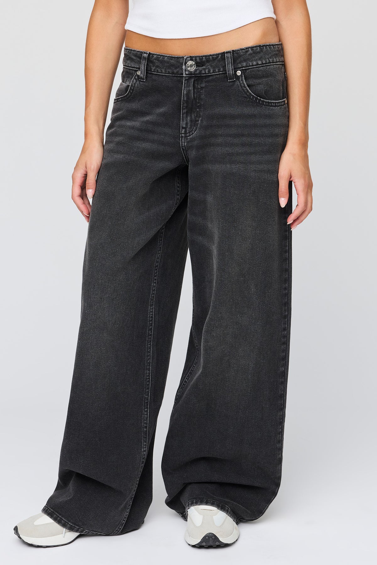 Alt View 2. London Low Rise Graphic Super Baggy Jean - Black