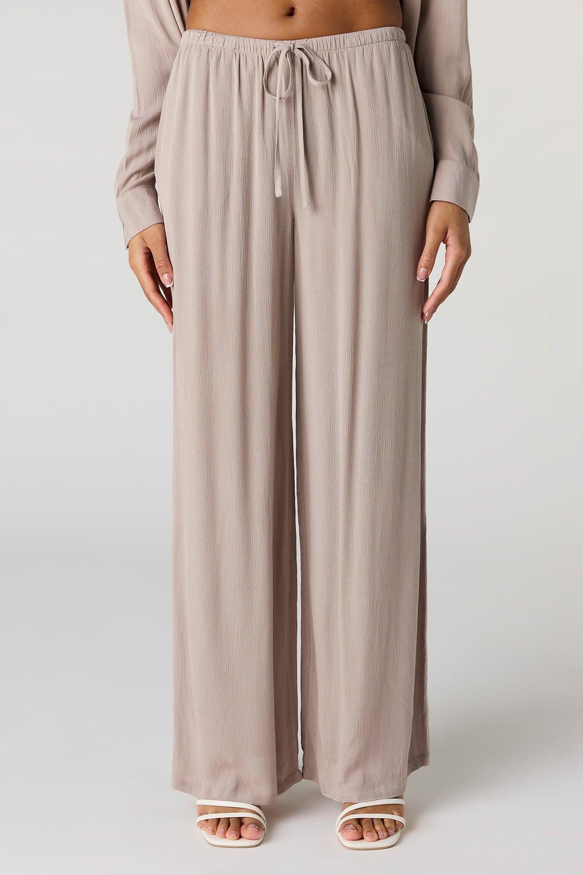 Vue alternative 2. Pantalon fluide à jambe large