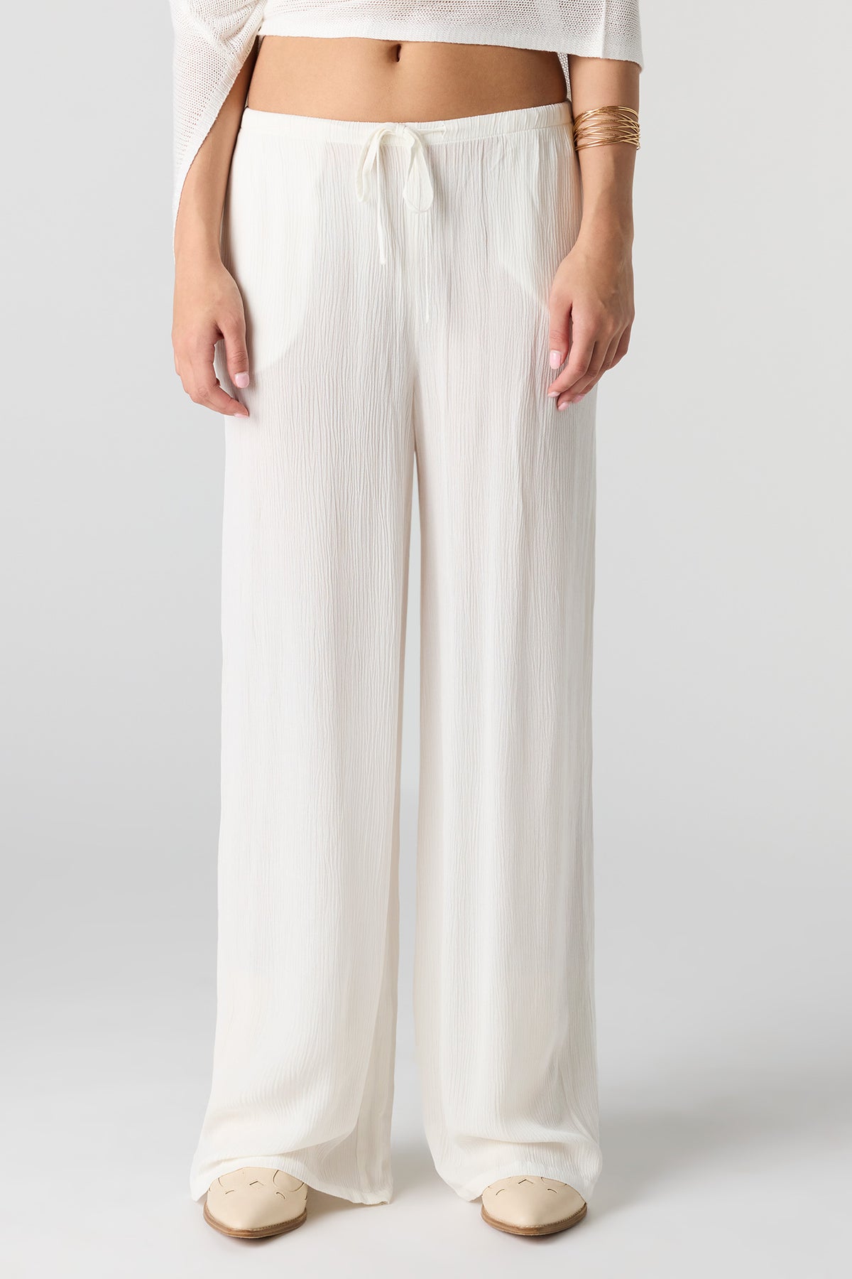 Vue alternative 2. Pantalon fluide à taille coulissante et jambe large