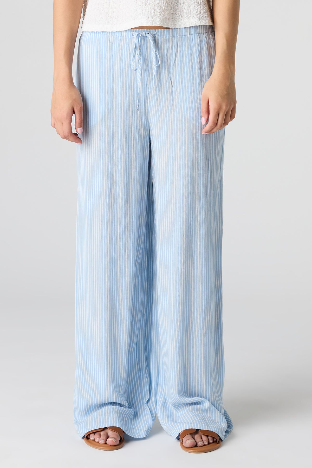Vue alternative 2. Pantalon fluide à taille coulissante et jambe large