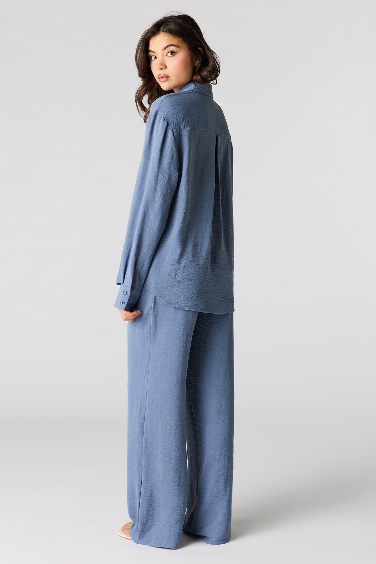 Vue alternative 3. Pantalon fluide à jambe large
