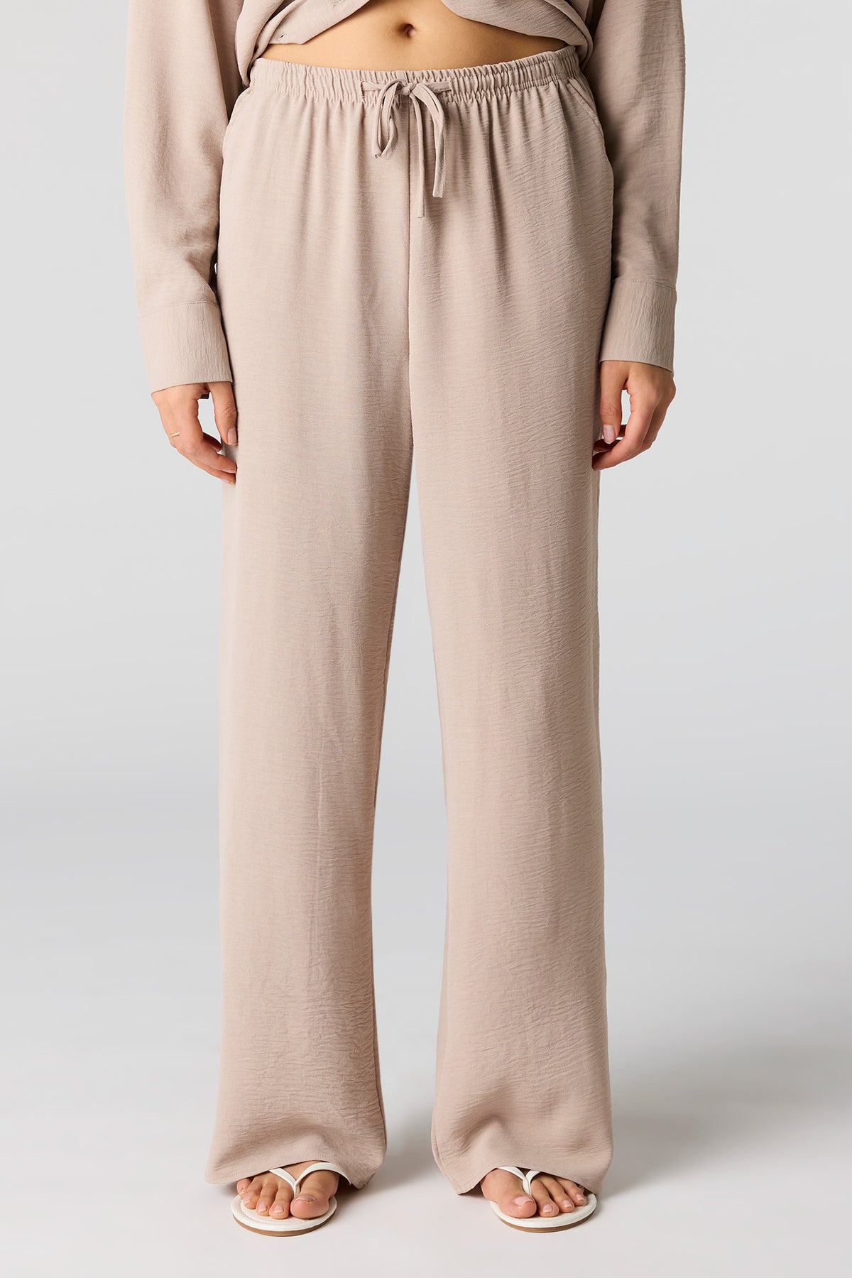 Vue alternative 2. Pantalon fluide à jambe large