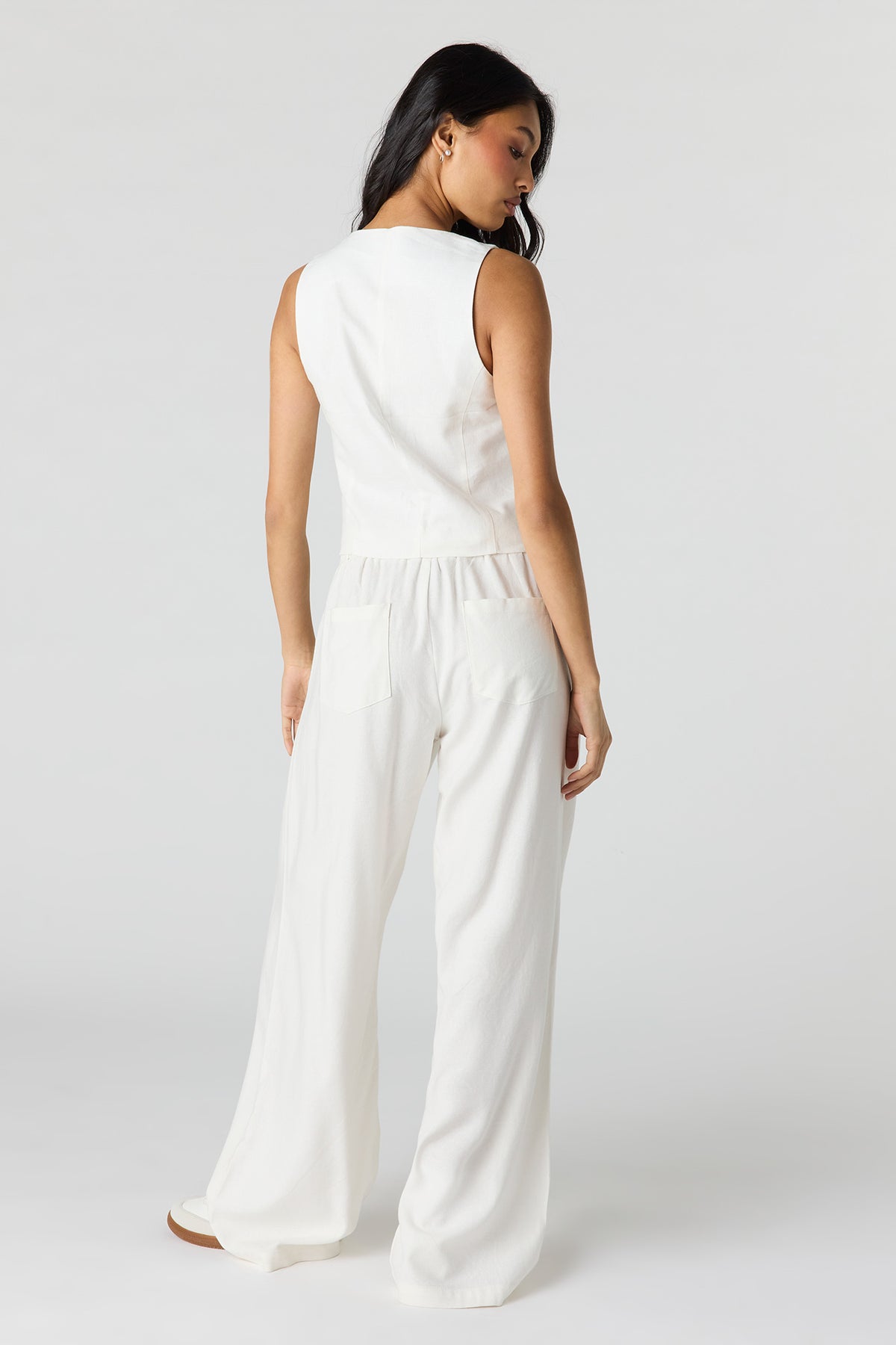 Alt View 3. Linen-Blend Drawstring Trouser - White