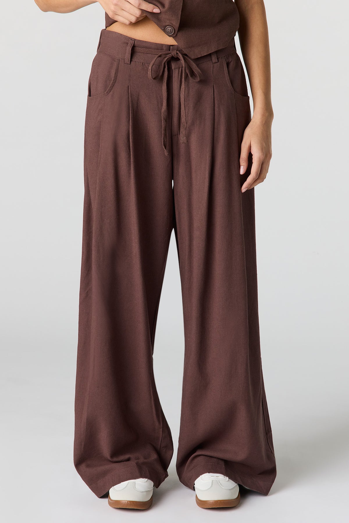 Alt View 2. Linen-Blend Drawstring Trouser - Brown
