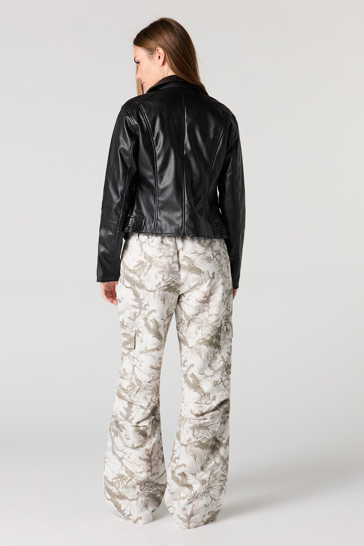 Vue alternative 3. Jean cargo baggy avec motif camouflage