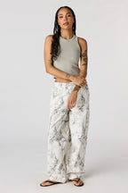 Pantalon cargo à jambe baril et taille basse
