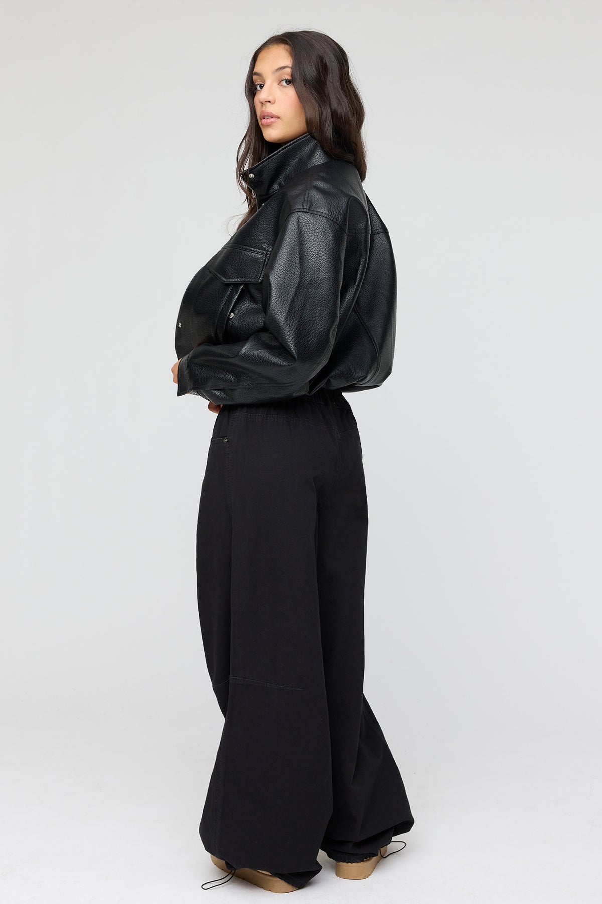 Vue alternative 3. Pantalon à jambe ballon