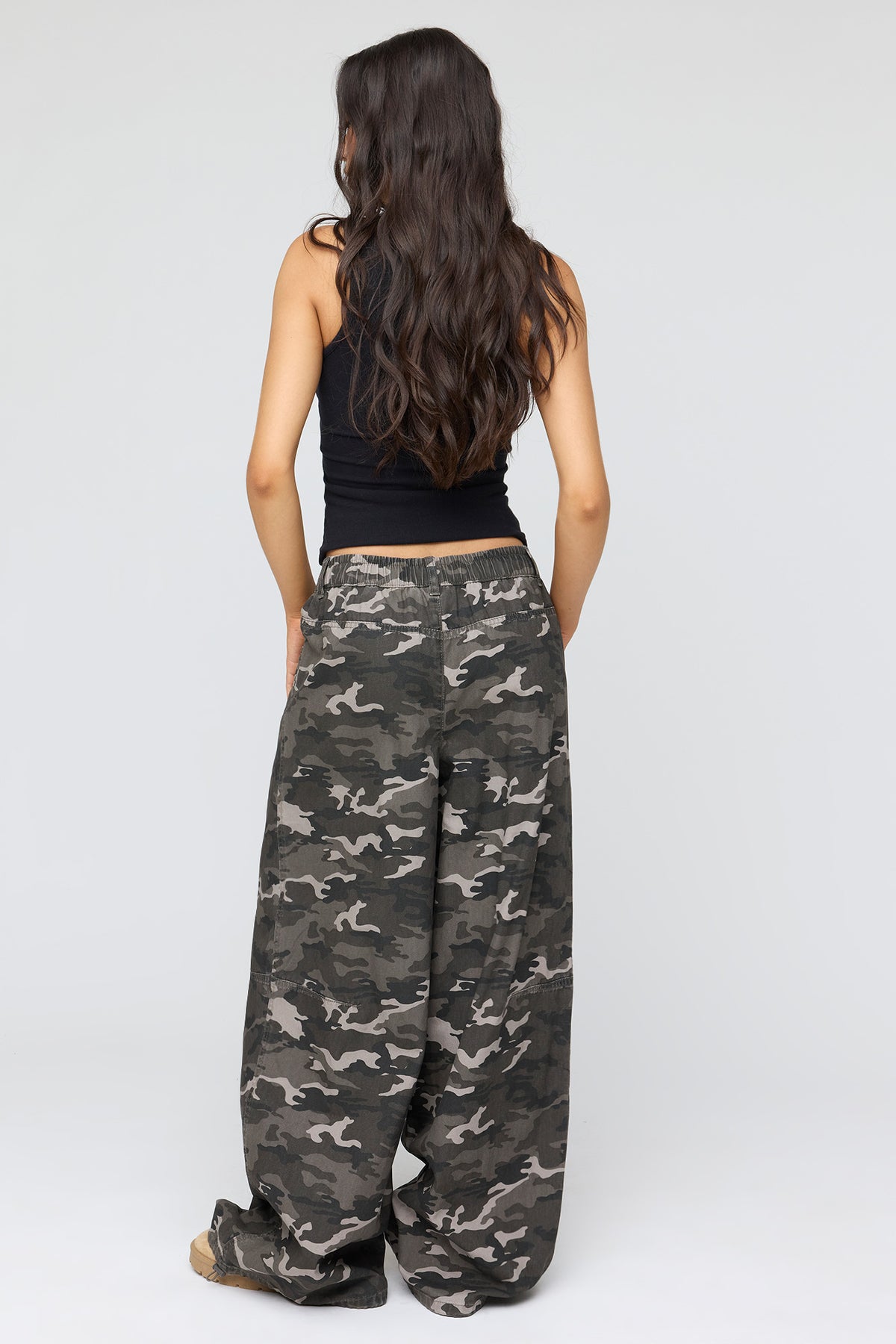 Vue alternative 3. Pantalon à jambe ballon