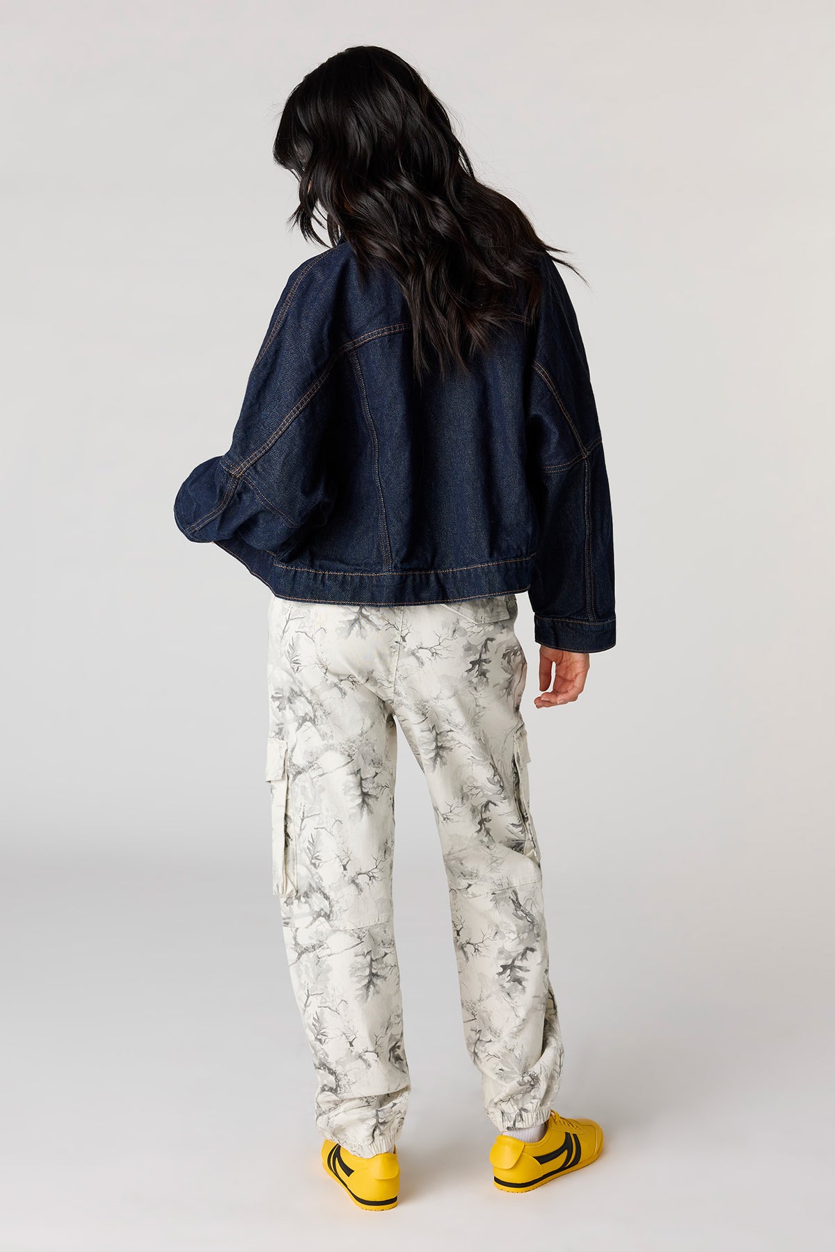 Alt View 3. Cargo Jogger - White