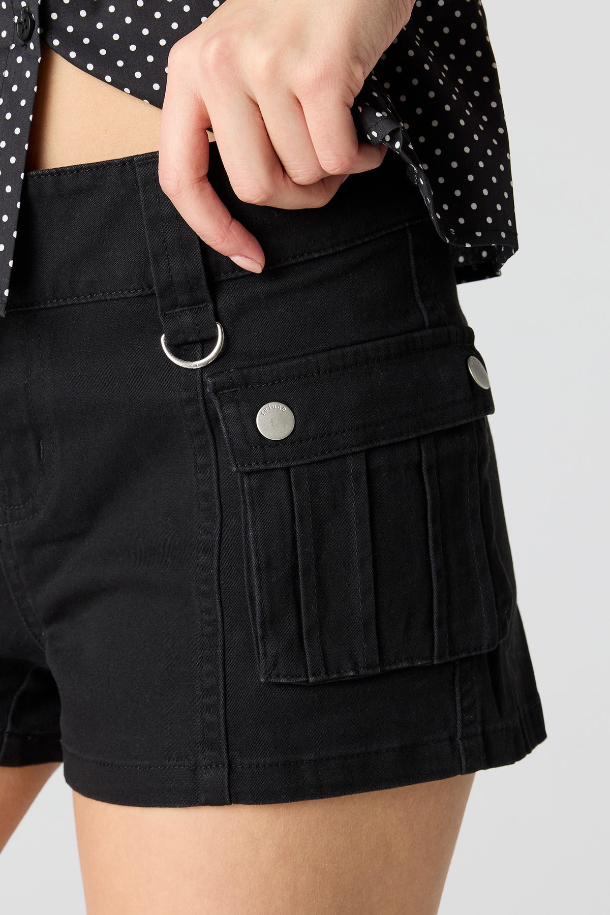 Vue alternative 4. Microshort cargo utilitaire
