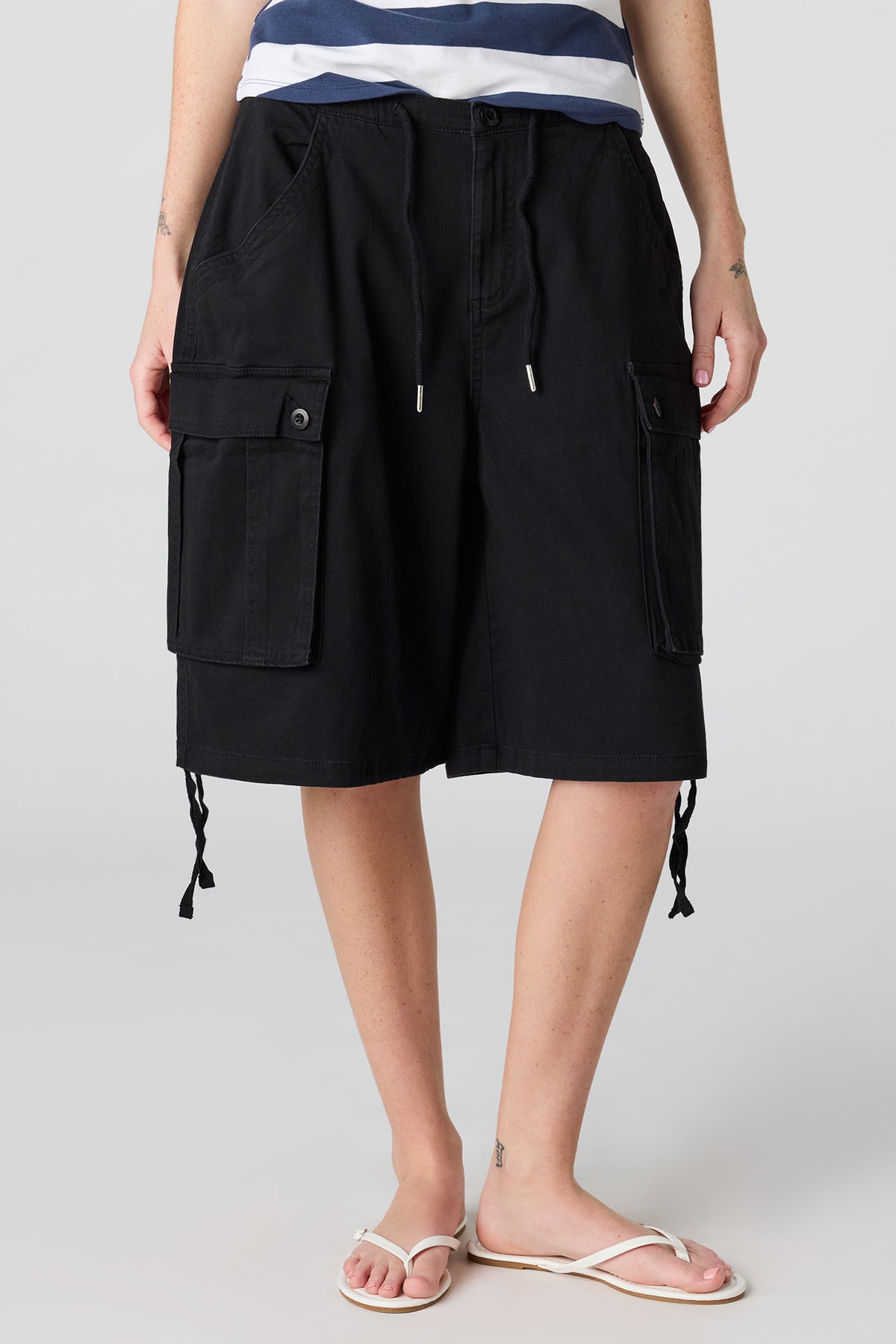 Alt View 2. Bermuda Cargo Short - Black