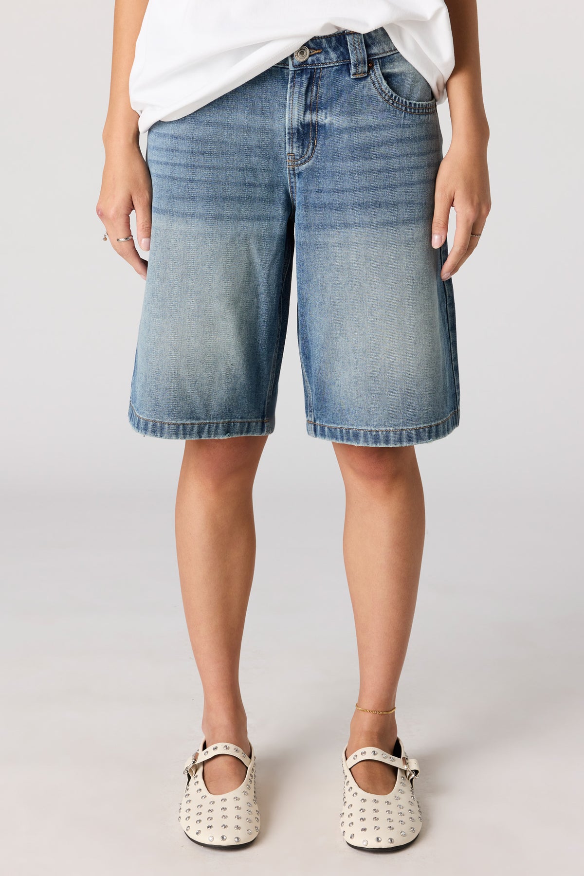 Vue alternative 2. Jort baggy foncé à taille basse