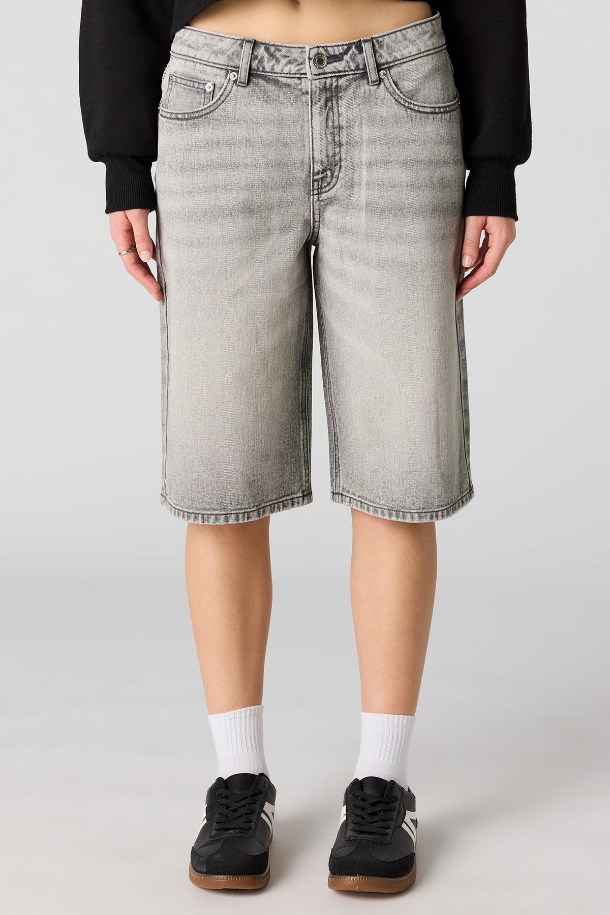 Vue alternative 2. Jort gris à taille basse 13 po