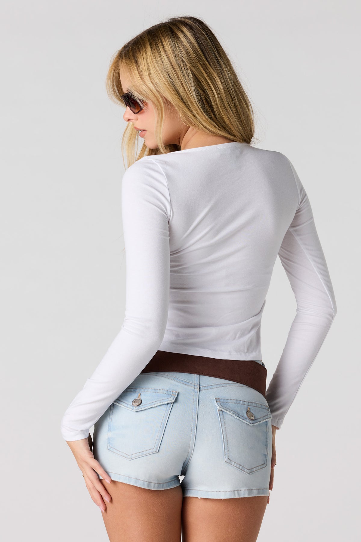 Alt View 2. Havana Mid Rise Push-Up Light Denim Short - Light Denim Blue