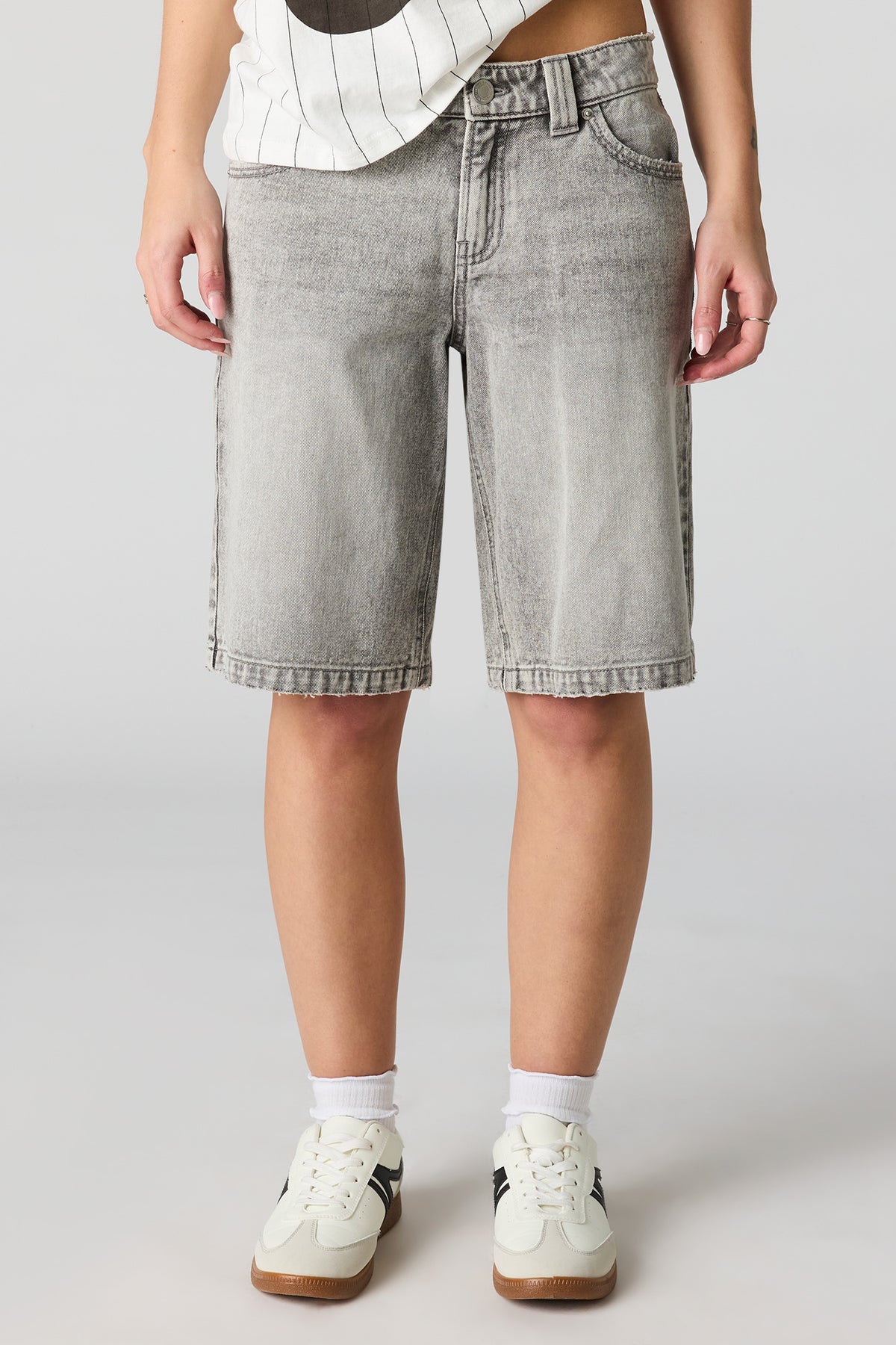 Alt View 2. Brooklyn Low Rise Baggy Grey Jort - Light Grey