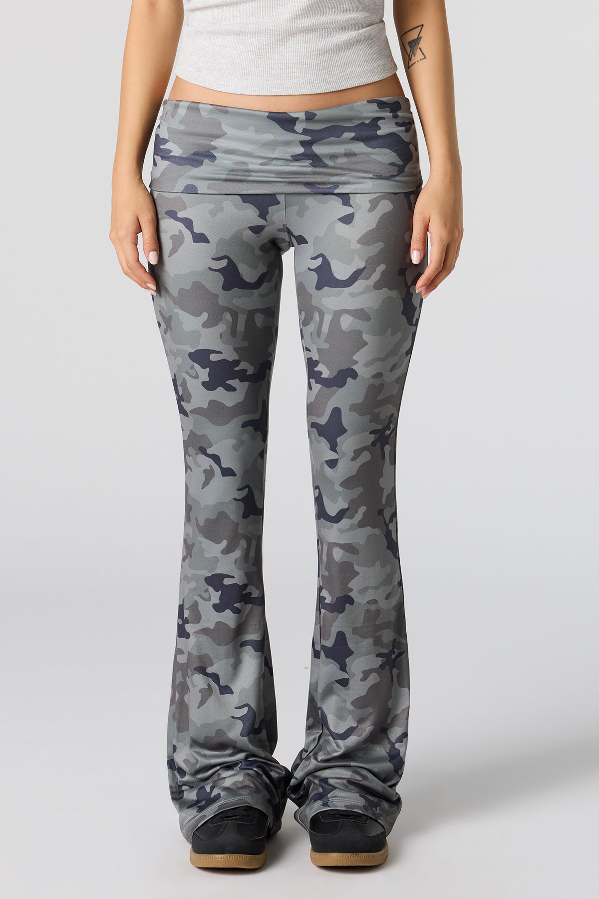Alt View 2. Foldover Flare Legging - Camouflage