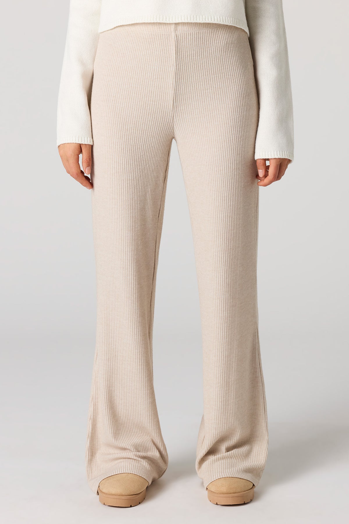 Vue alternative 2. Pantalon côtelé à jambe large