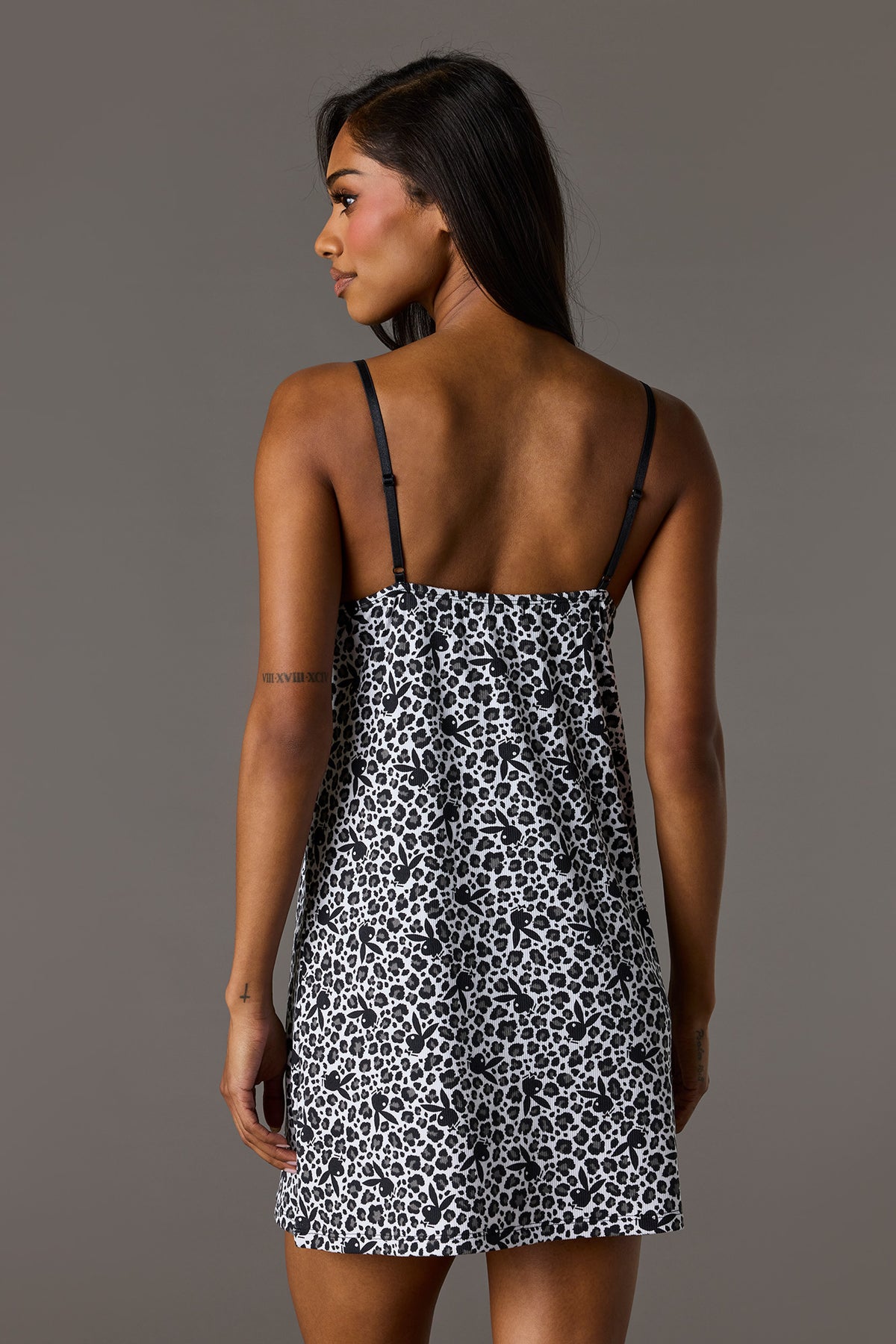 Vue alternative 2. Robe pyjama côtelé avec bordure en dentelle Playboy
