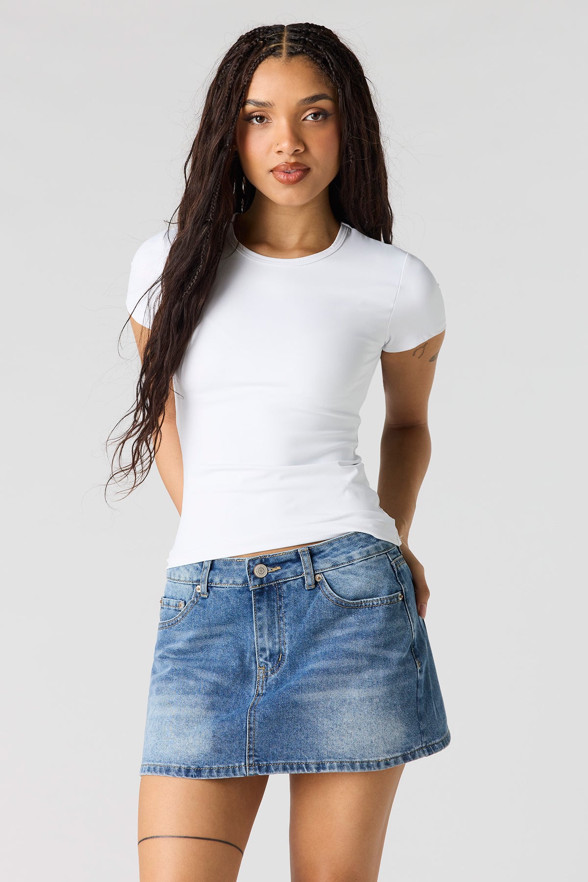 Alt View 2. Low Rise Rhinestone Pocket Denim Skort - Medium Blue