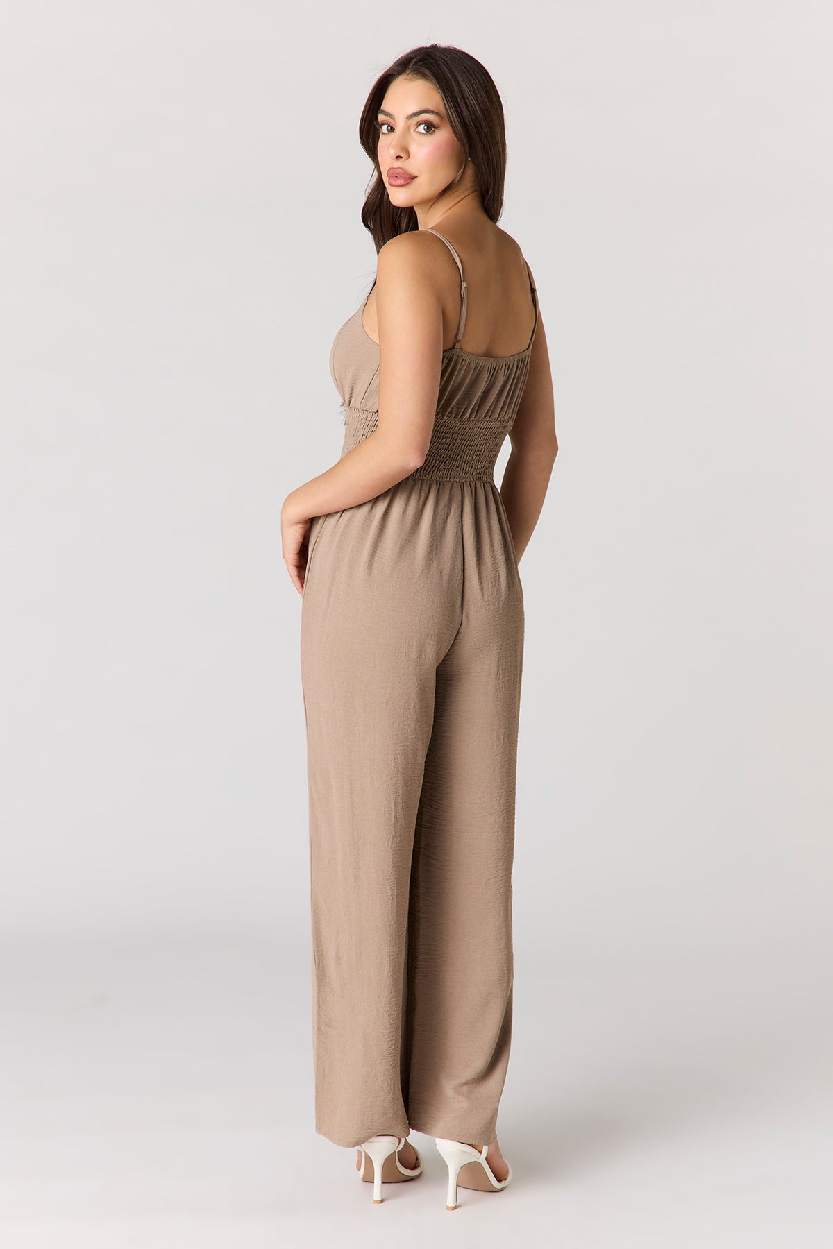 Vue alternative 3. Justaucorps avec taille smockée