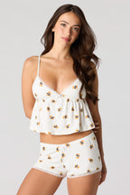 Ensemble pyjama avec débardeur de style nuisette à ourlet en dentelle et short