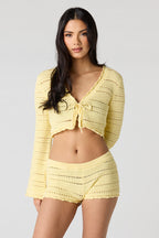 Short court crocheté