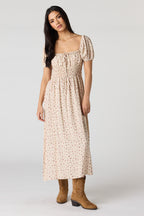 Robe midi fleurie avec manches bouffantes