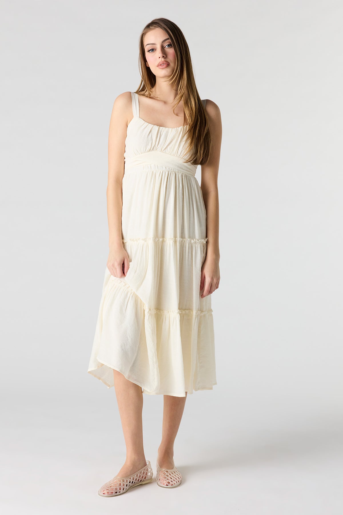Robe midi volantée avec attache