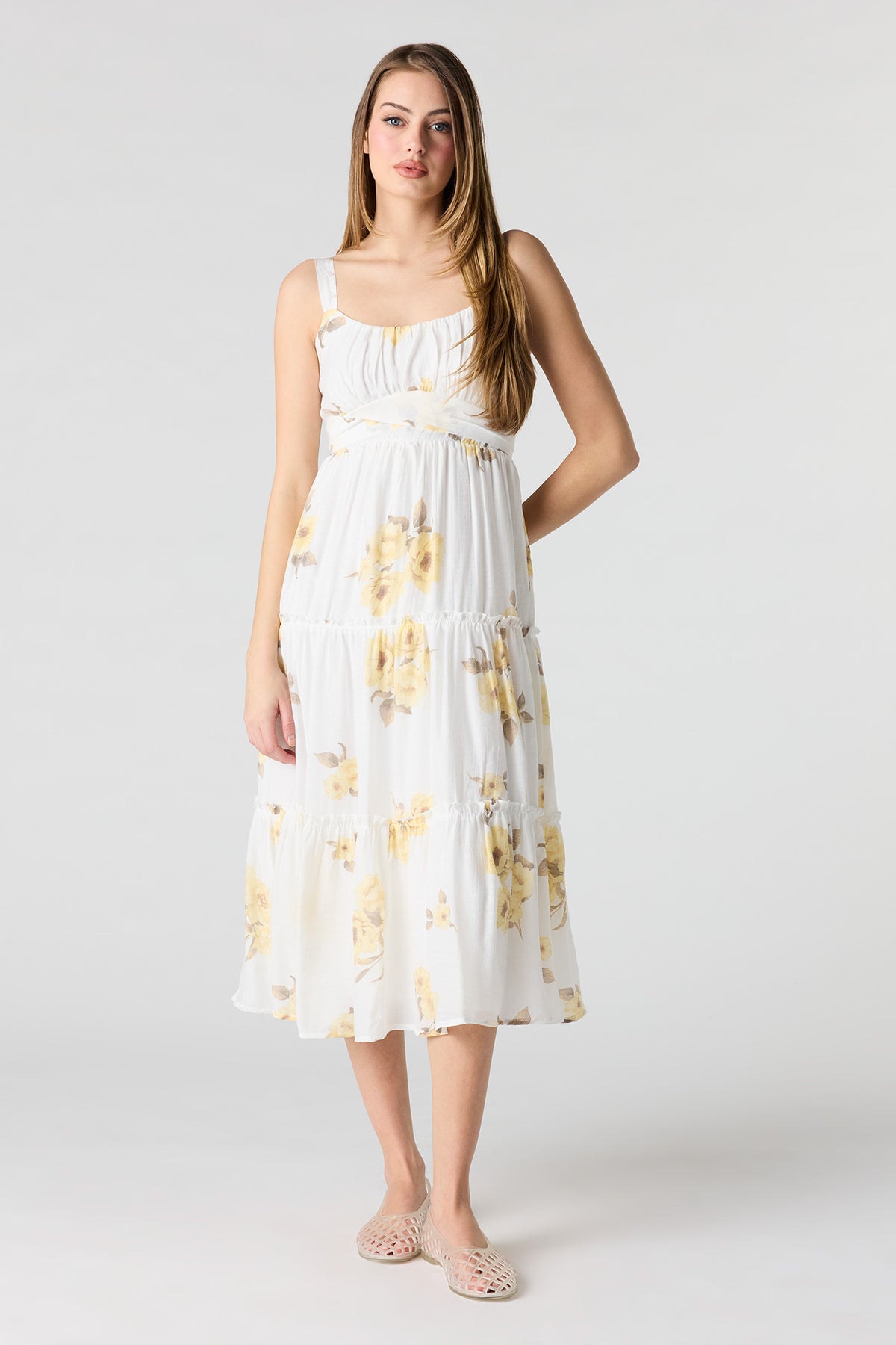 Robe midi volantée avec attache