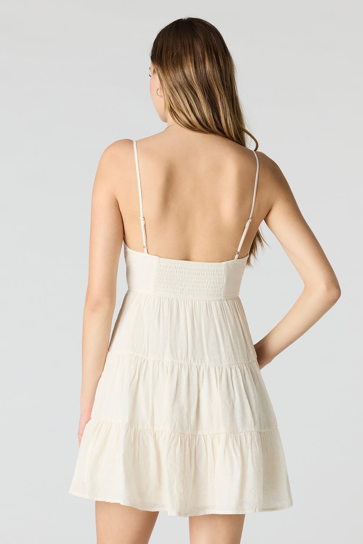 Vue alternative 2. Minirobe nuisette étagée