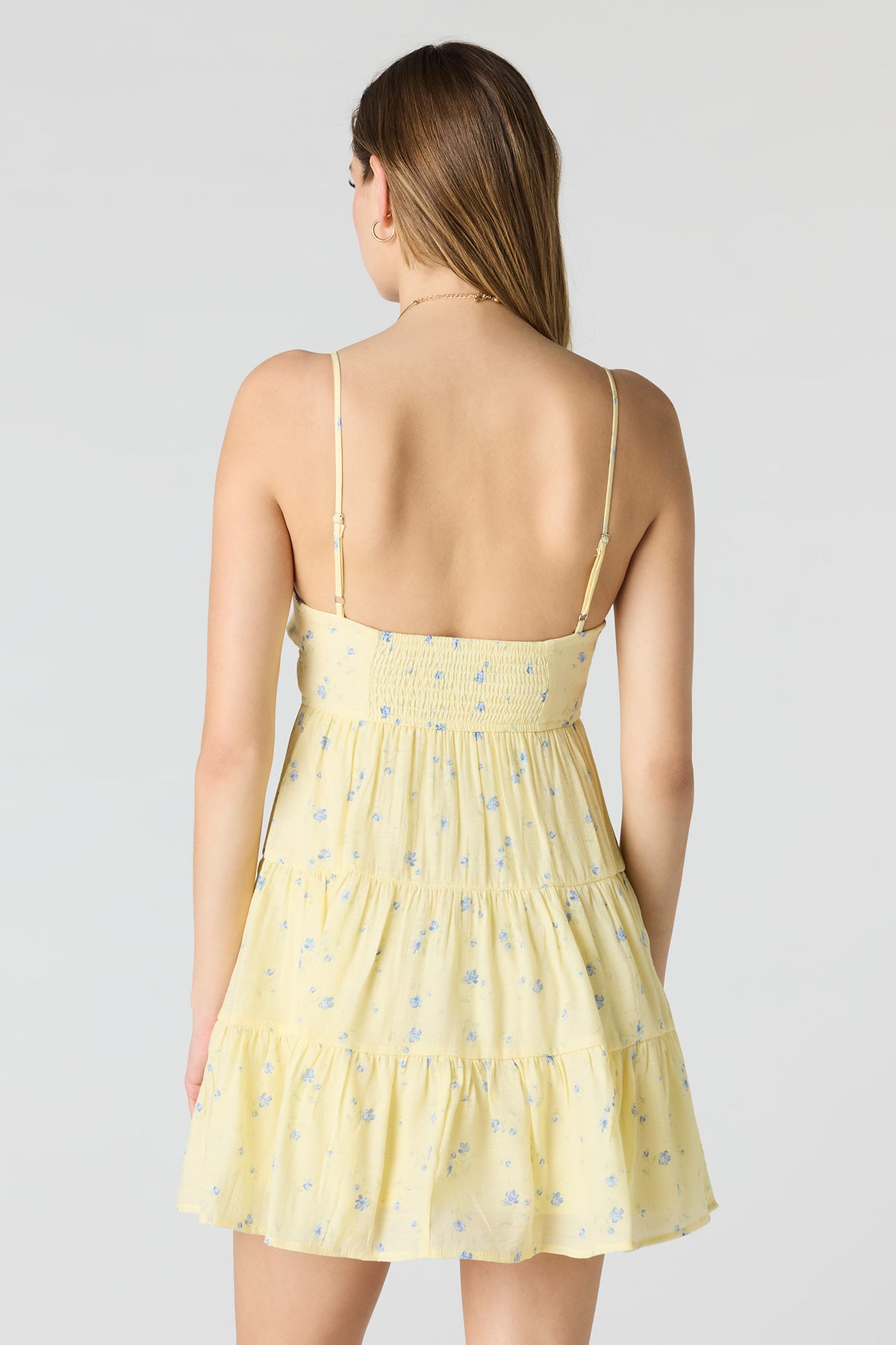 Vue alternative 2. Minirobe nuisette étagée