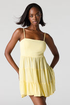 Minirobe volantée sans soutien-gorge intégré