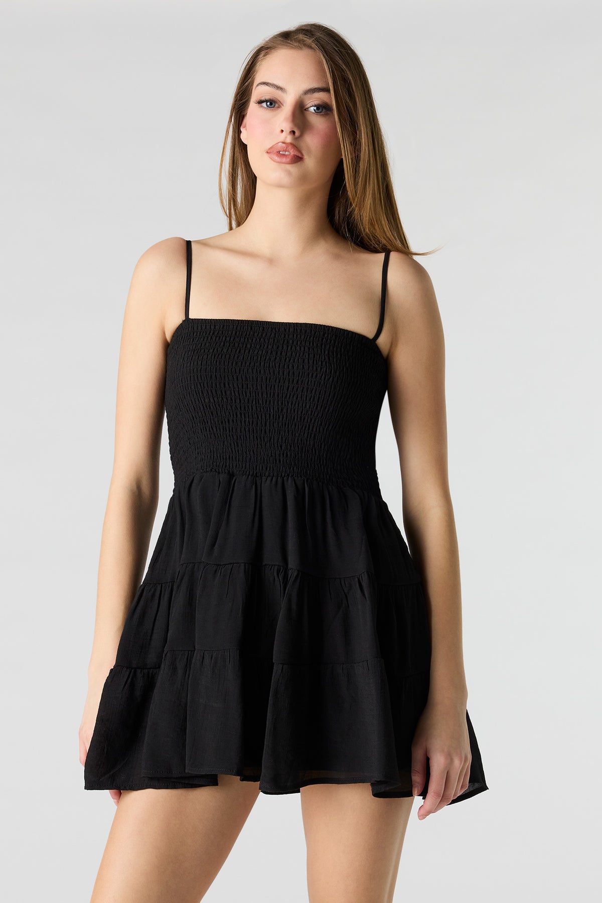 Minirobe volantée smockée
